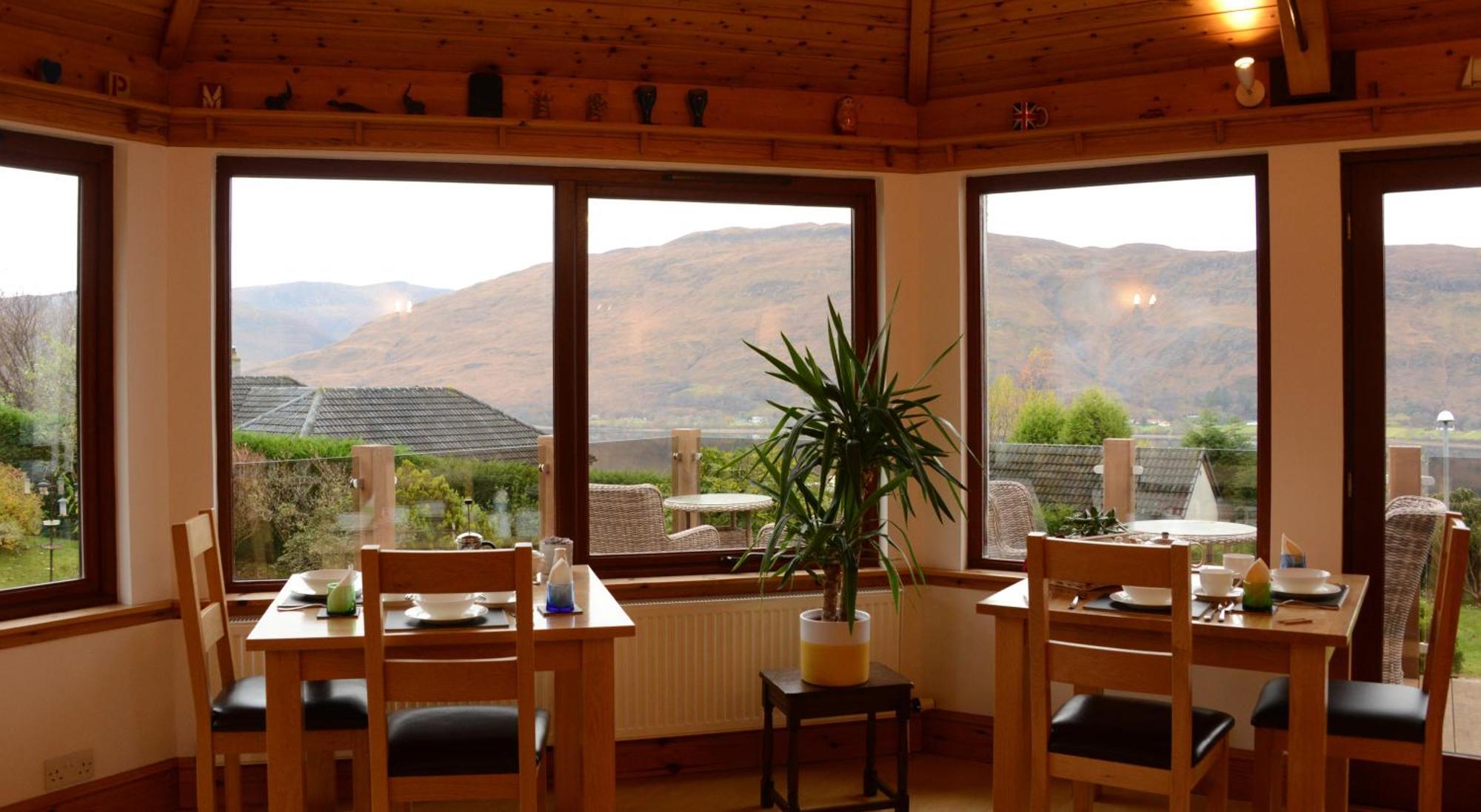 Hotel Lochview House à Fort William Extérieur photo