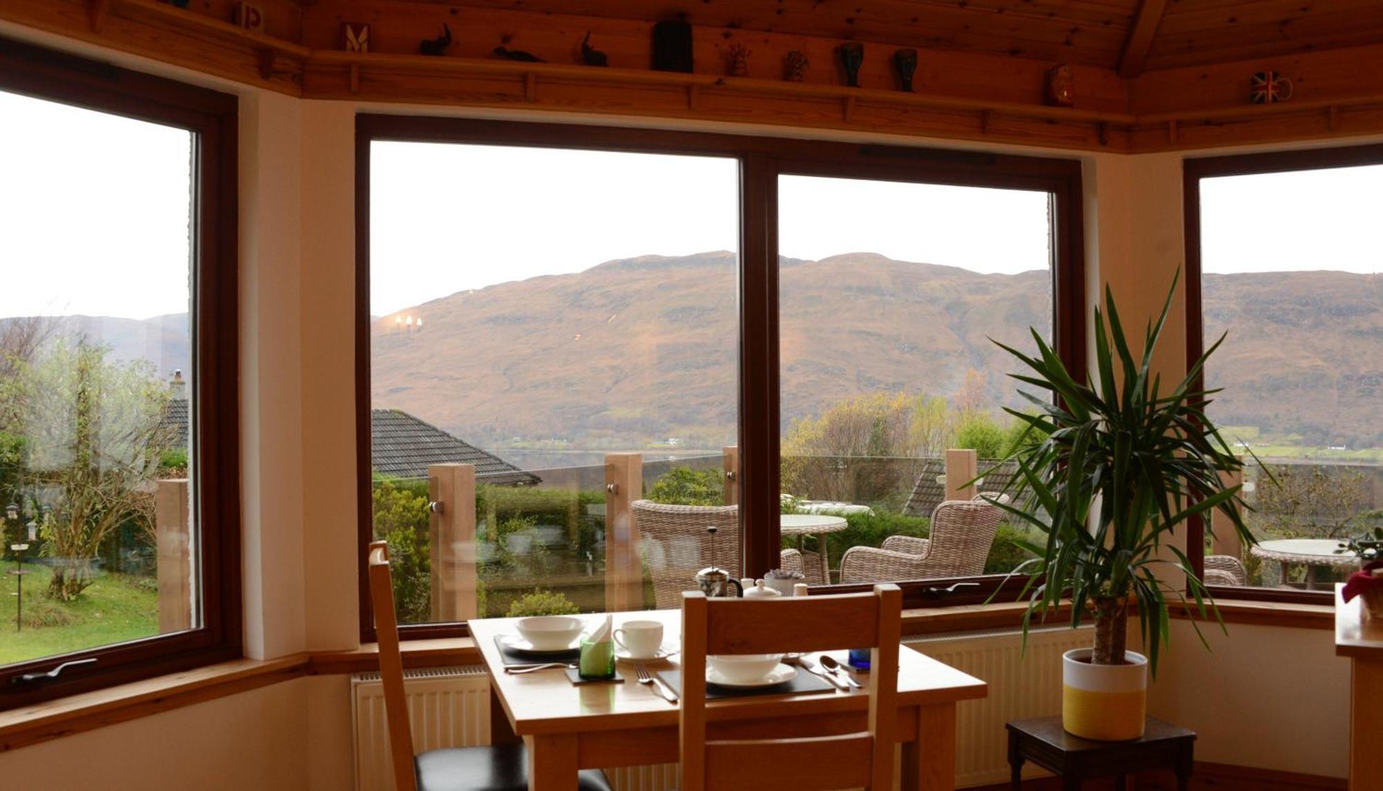 Hotel Lochview House à Fort William Extérieur photo